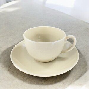 VTG Wedgwood of Etruria Barlaston Queens Shape Tea Cup And Saucer Porcelain Set